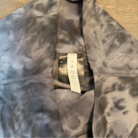 lululemon Align™ High-Rise Pant 25" Size 14 - Picture 4 of 8